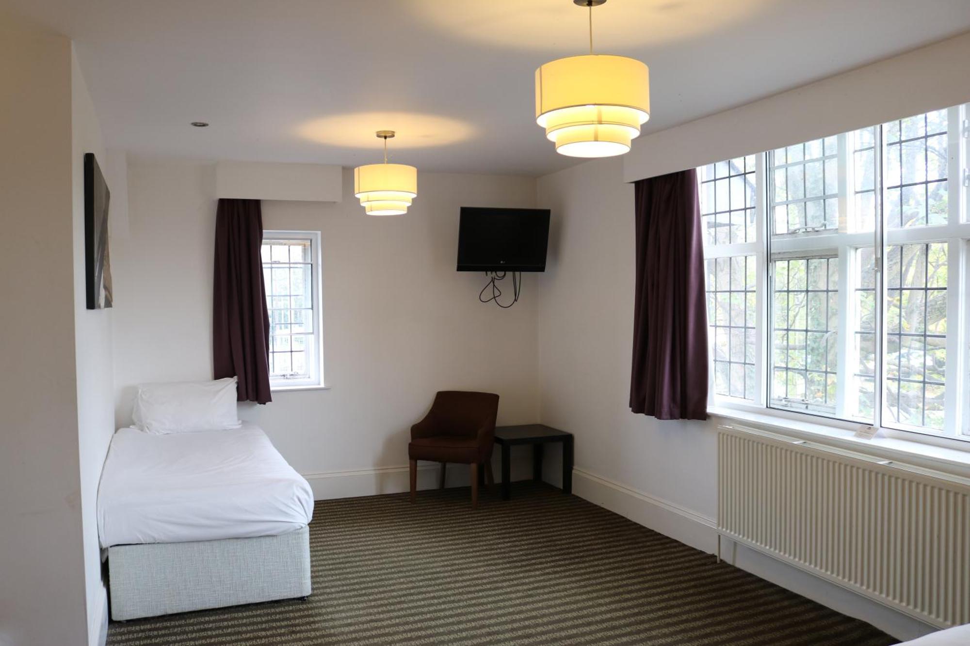 Fairway Inn Манчестер Экстерьер фото